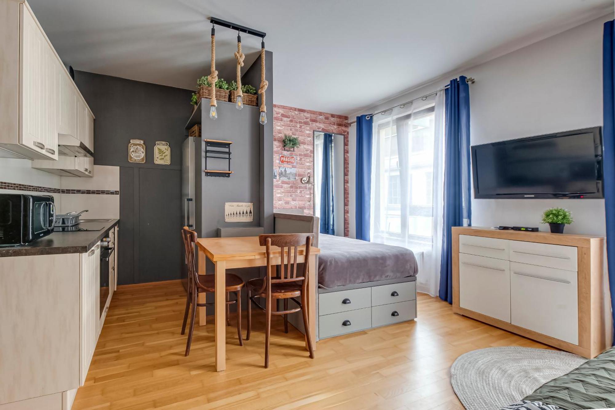 Centrum Royal Studio Прага Екстериор снимка