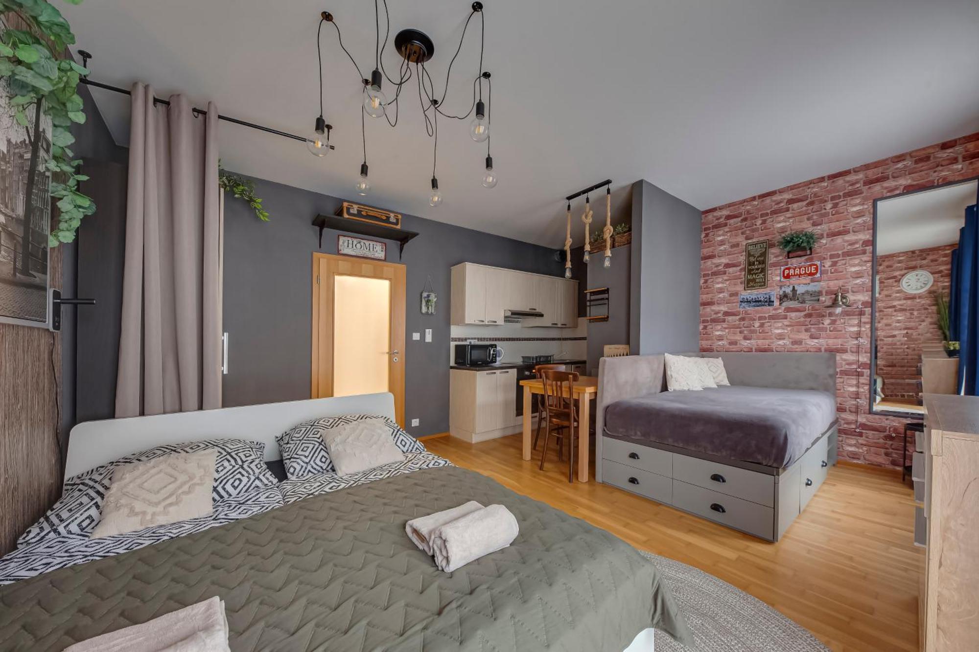 Centrum Royal Studio Прага Екстериор снимка